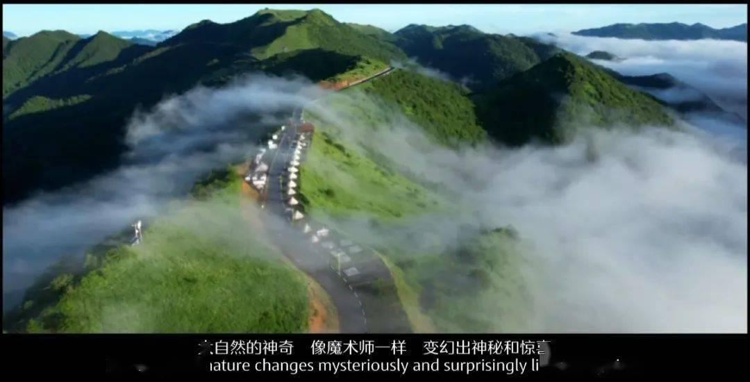 教资面试考完后，主考官问其他两位考官说，你感觉他考的怎么样，能过吗？